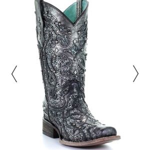 ******NOT FOR SALE****** ISO these boots!!!!